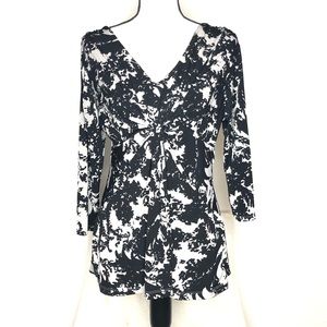 💥 Daisy Fuentes Knot Front Top in Sz L